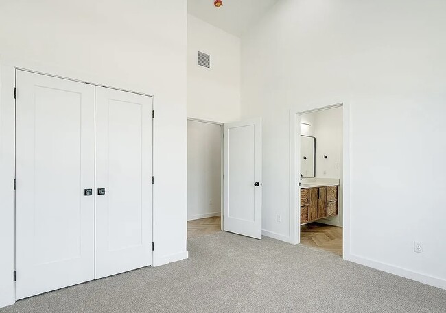 Building Photo - 17466 County Rd 3539