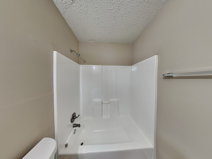 Building Photo - 1621 Isleworth Cir