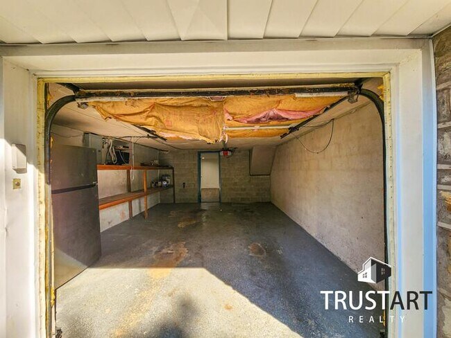 Building Photo - 2-bedroom house in Lawndale North East Phi...