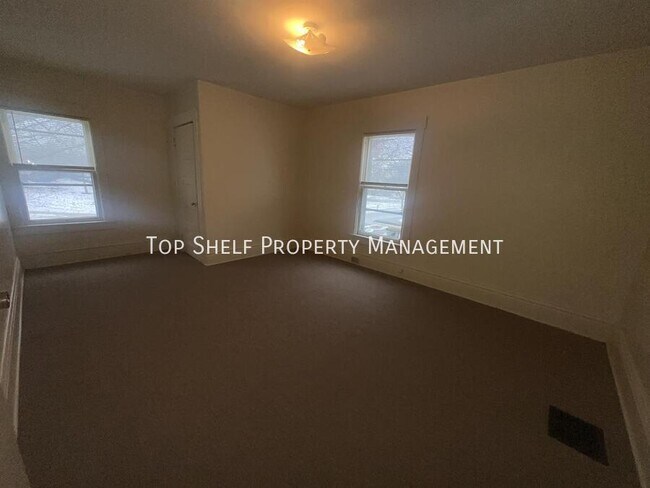 Building Photo - 1067 23rd St