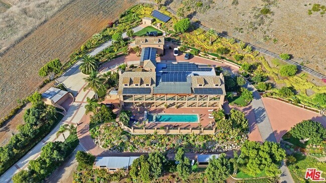 Building Photo - 34077 Pacific Coast Hwy