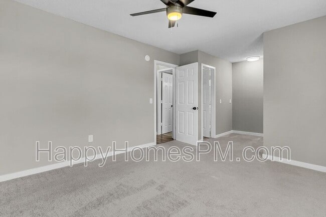 Building Photo - 5737 Dewsbury Ln