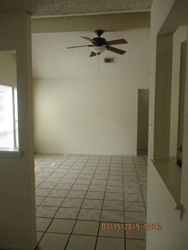 Building Photo - 6333 Northway Dr