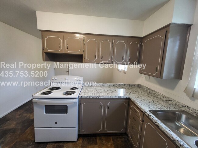 Building Photo - 2662 N 370 E