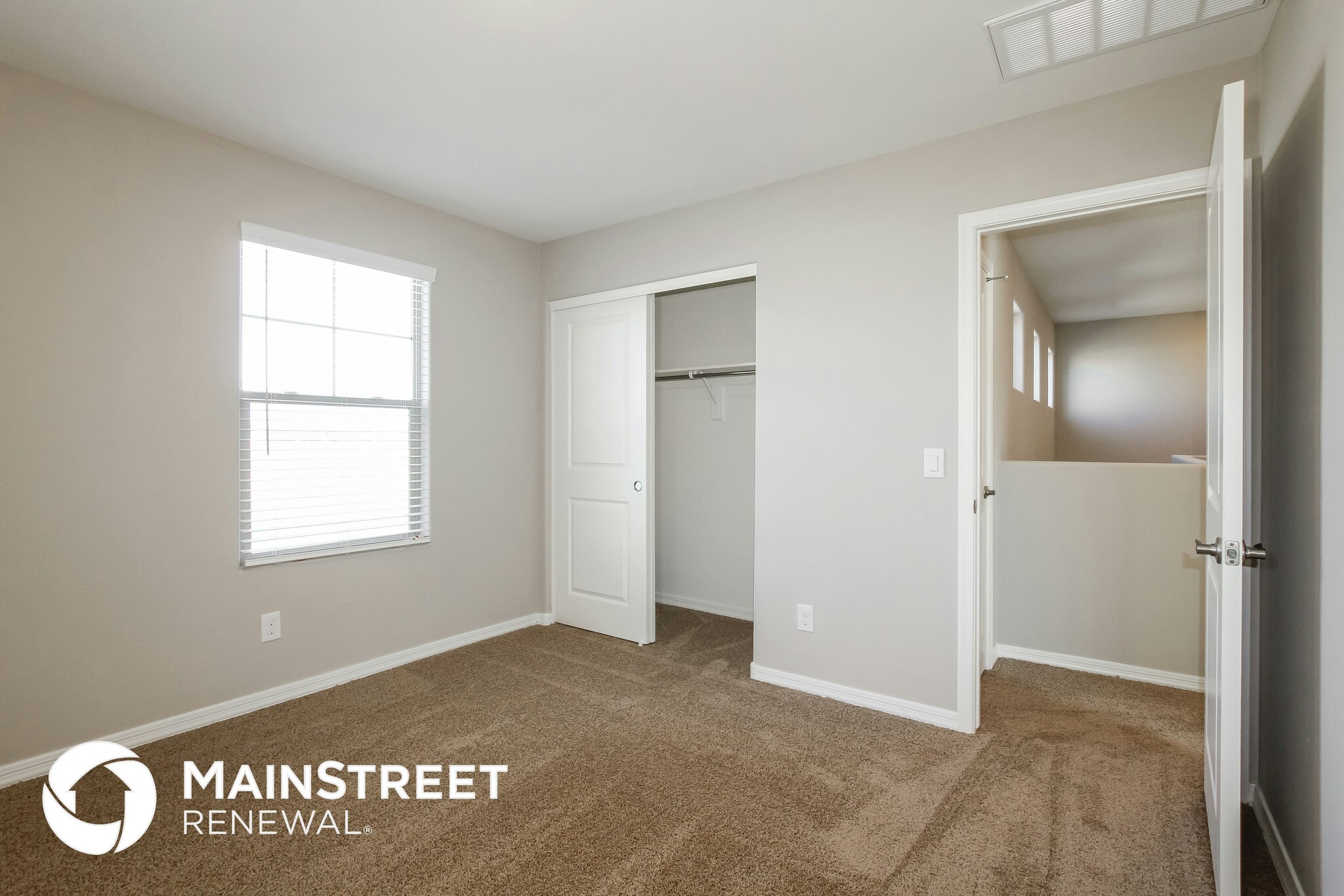 Building Photo - 3917 S 82nd Dr