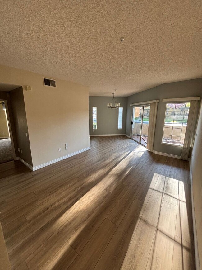 Building Photo - 2 BEDROOM IN 55+ COMMUNITY OF JESS RANCH