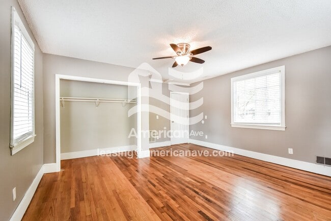 Building Photo - 2894 Elm St