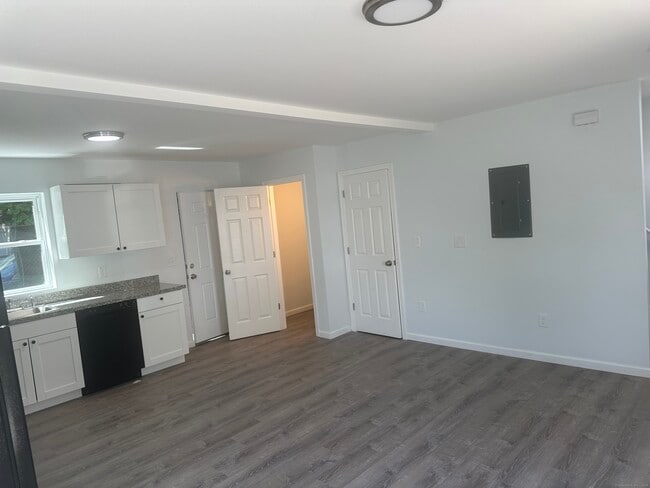 Building Photo - 86 West St