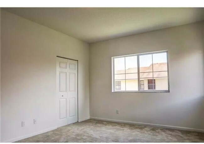 Building Photo - 5914 Woodlands Blvd