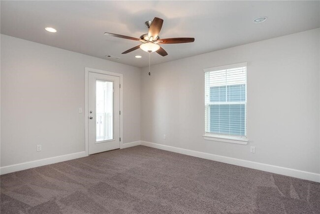 Building Photo - 6516 W Pleasant Way