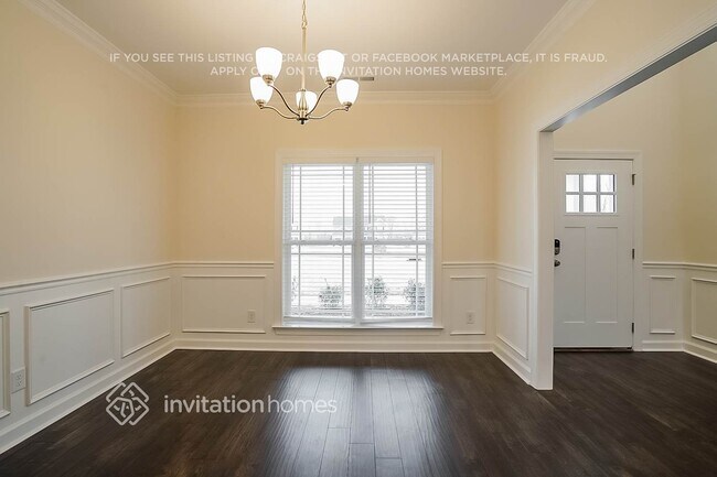 Building Photo - 1079 Vanguard Dr
