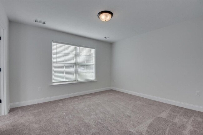 Building Photo - 1011 Spotswood Cir