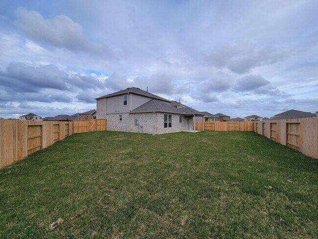 Building Photo - Beautiful brand-new construction with exceptional lake view in a new master planned community in ...