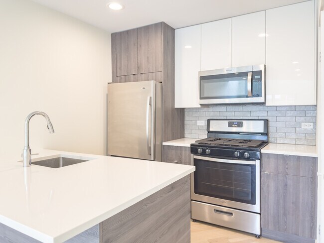 Building Photo - 949 W Grace St