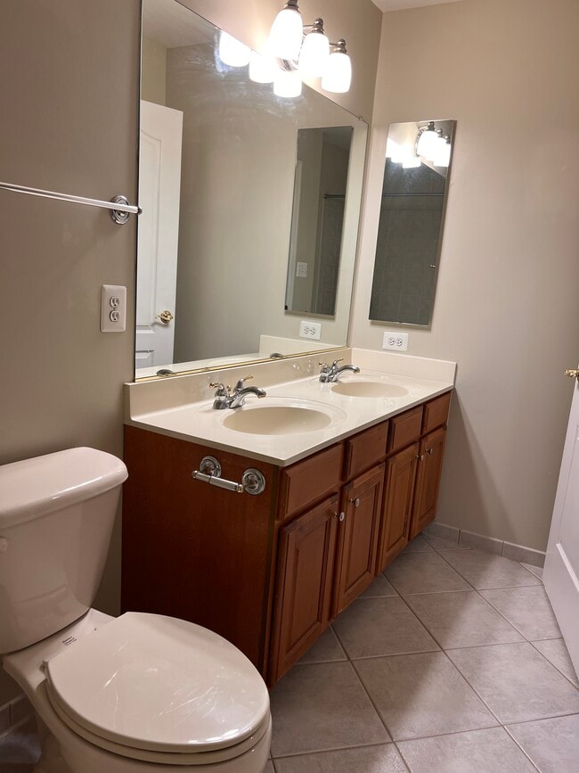 Building Photo - 9910 Cyrandall Pl
