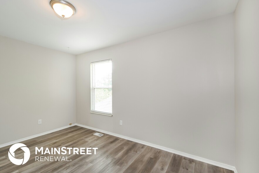 Building Photo - 140 Lamplighter Way