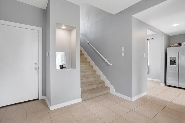 Building Photo - 4625 Mallow St