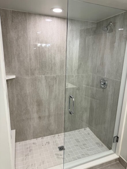 Building Photo - 2750 W Wilcox St