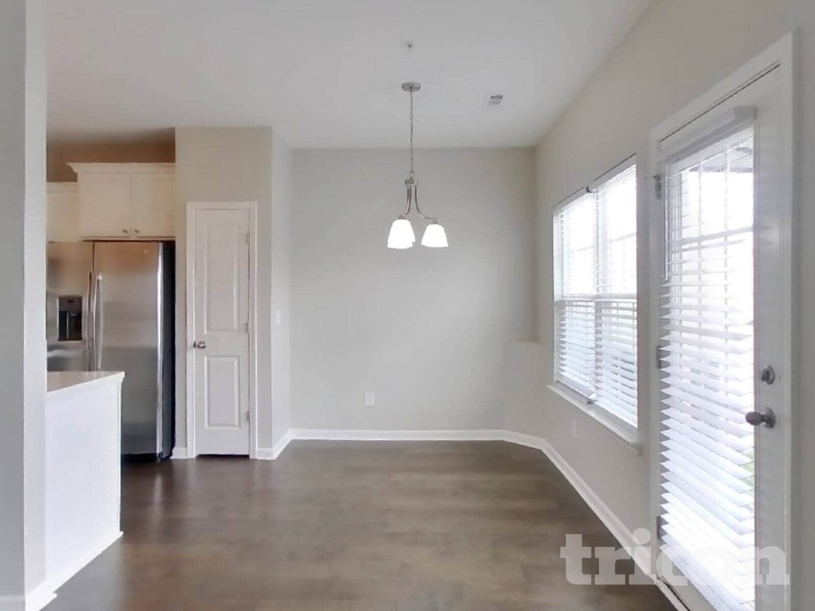 Building Photo - 704 Finse Dr