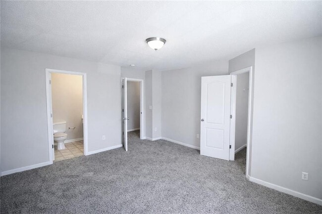 Building Photo - 1402 Bayrose Cir