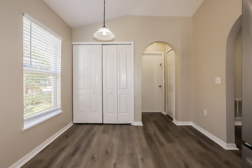 Building Photo - 12938 Bridleford Dr