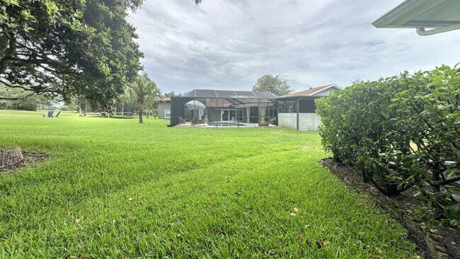 Building Photo - 2780 Landmark Dr