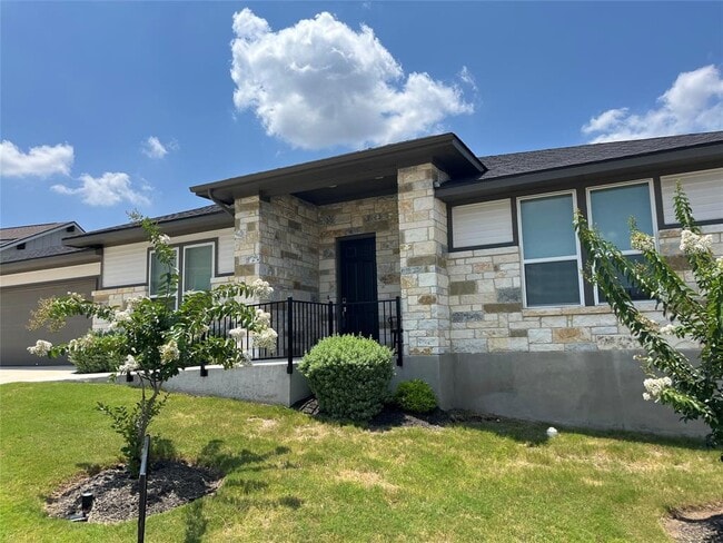 Building Photo - 105 Ace Ln