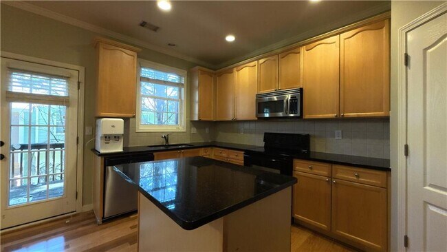 Building Photo - 2398 Meadow Falls Ln