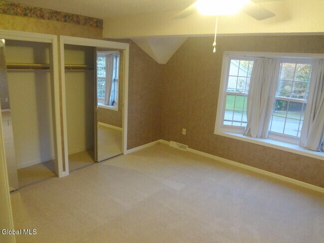 Building Photo - 4007 Chaucer Pl