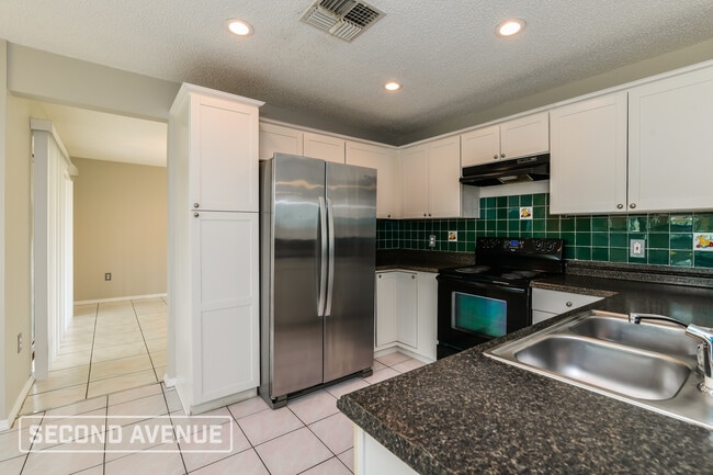 Building Photo - 2216 Wyndam Way