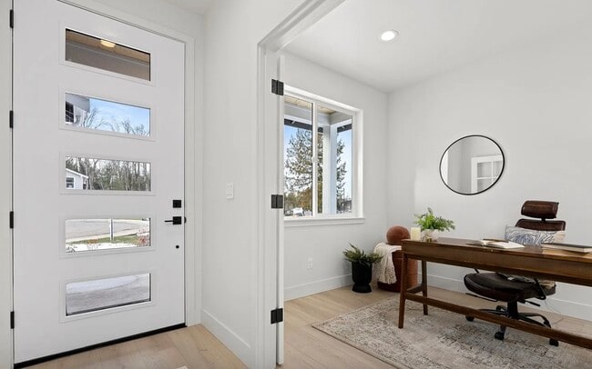 Building Photo - 218 N 54th Pl