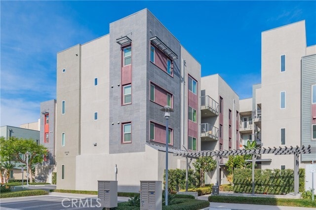 Building Photo - 135 Bowery