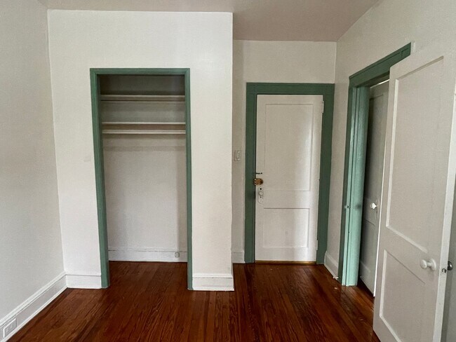Building Photo - 3125 Guilford Ave