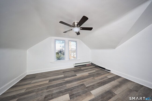 Building Photo - 78 Maplewood Ave