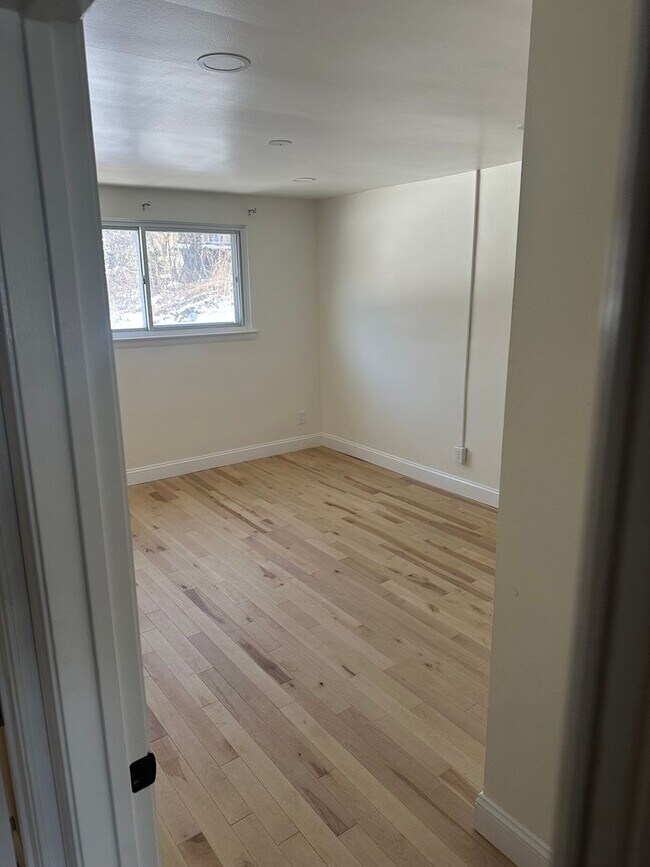 Building Photo - 4407 Rosemont Ave