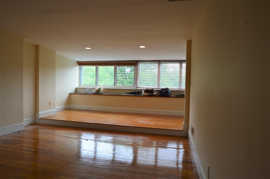 Building Photo - 206 Commonwealth Avenue