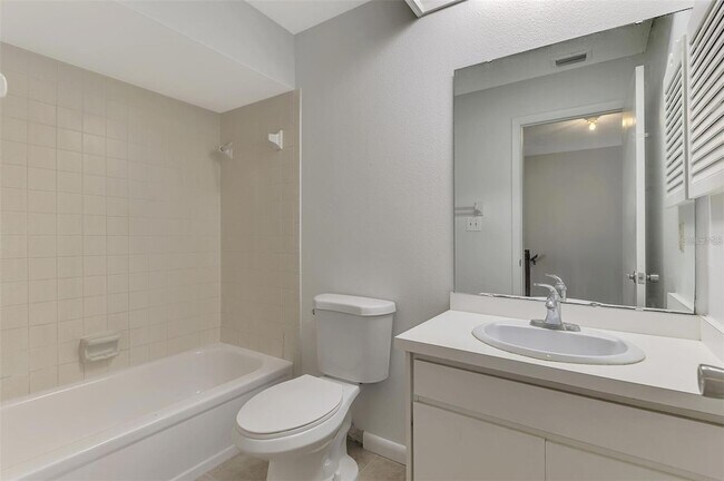 Building Photo - 935 Sunridge Way