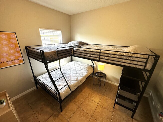 Building Photo - 2769 Oakwater Dr