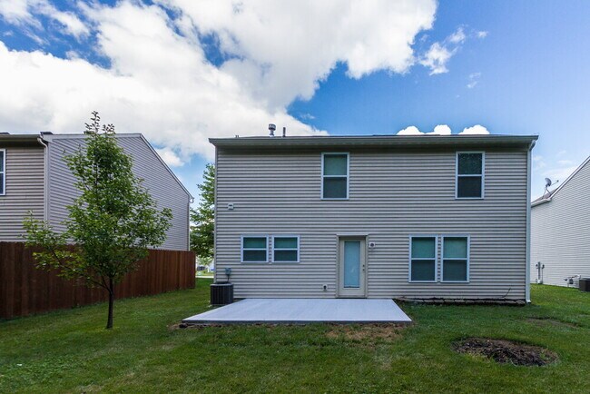 Building Photo - 8038 Retreat Ln