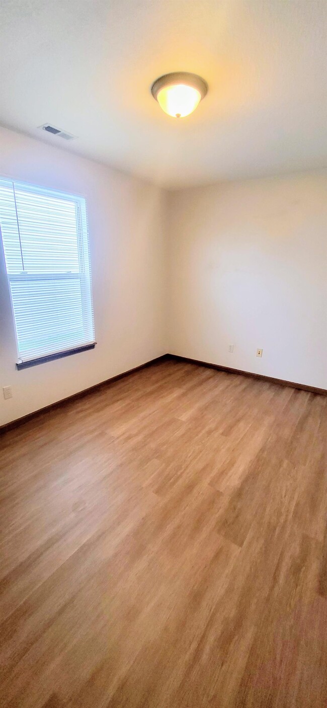 Building Photo - 4730 Anglers Ln