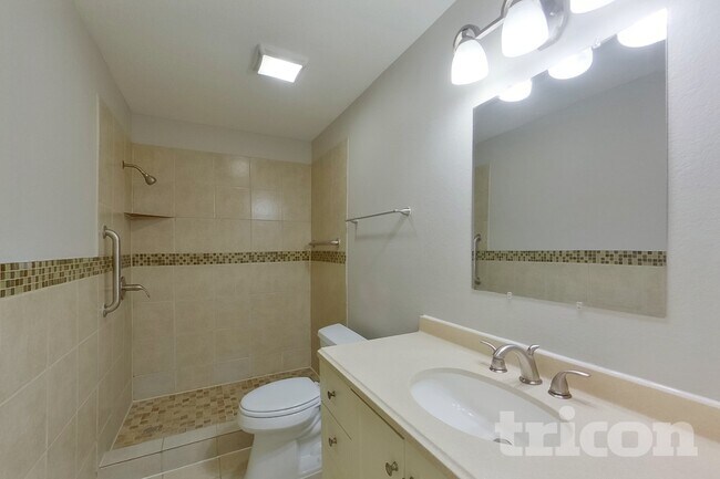 Building Photo - 3521 Kirby Creek Dr