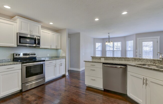 Building Photo - 343 Holts Lake Dr