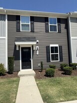Building Photo - 103 Fernside Ct