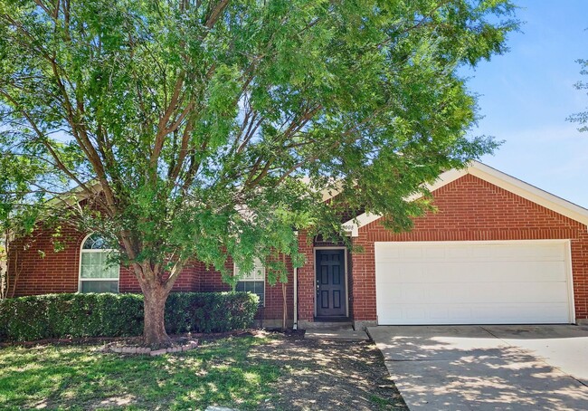 Primary Photo - Charming 4-Bedroom Home in Mansfield ISD!