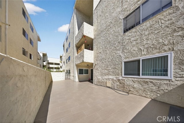 Building Photo - 1339 N Columbus Ave