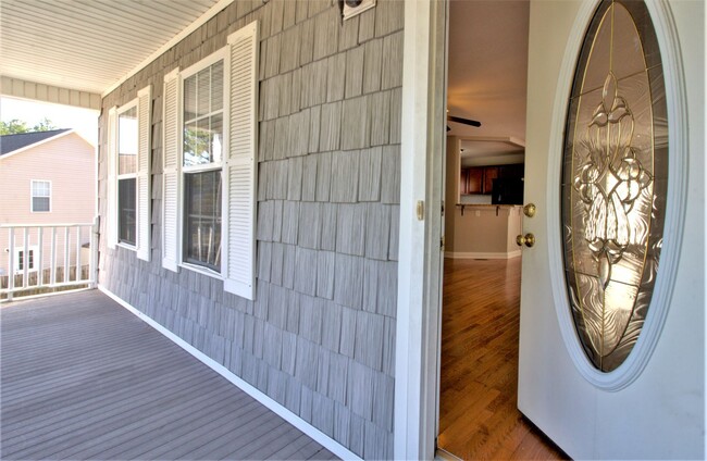 Building Photo - Beautiful 4 Bedroom Home in Sneads Ferry w...