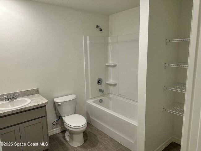 Building Photo - 1337 Wade St SE