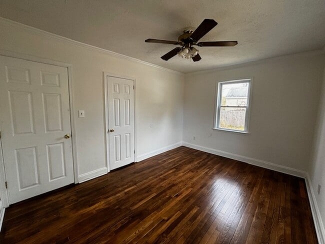 Building Photo - Maple Hall