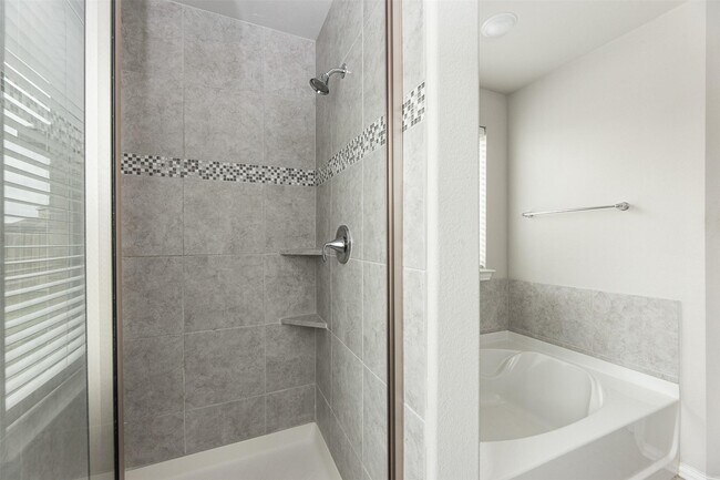 Building Photo - 15211 Stuart Bat Cave Ln