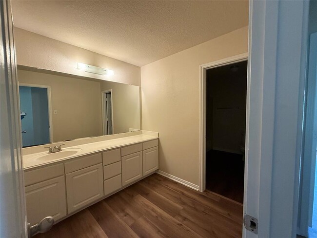 Building Photo - 18103 Dardanelles Ct